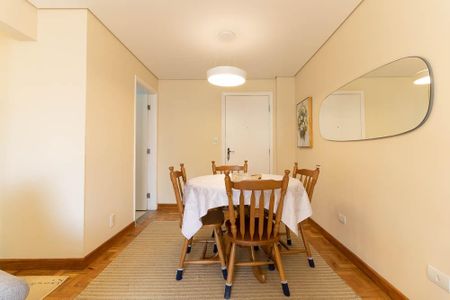 Apartamento à venda com 87m², 2 quartos e 1 vaga Apartamento à venda com 87m², 2 quartos e 1 vagaSala