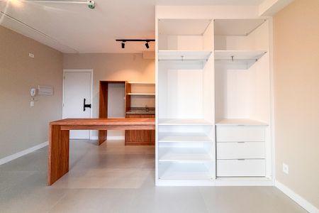 Apartamento à venda com 32m², 1 quarto e sem vaga Apartamento à venda com 32m², 1 quarto e sem vagaStudio