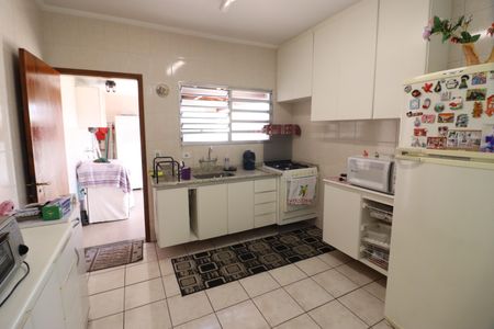Casa à venda com 232m², 3 quartos e 3 vagasCozinha