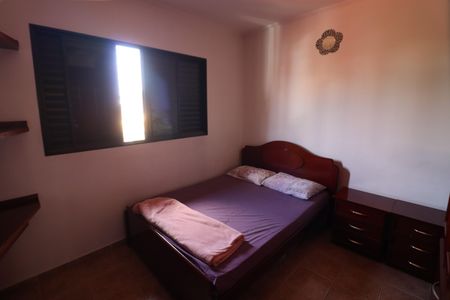 Casa à venda com 232m², 3 quartos e 3 vagasQuarto 