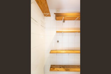 Apartamento à venda com 82m², 3 quartos e 2 vagas Apartamento à venda com 82m², 3 quartos e 2 vagasBanheiro de serviço