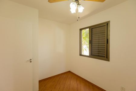 Apartamento à venda com 82m², 3 quartos e 2 vagas Apartamento à venda com 82m², 3 quartos e 2 vagasQuarto 2