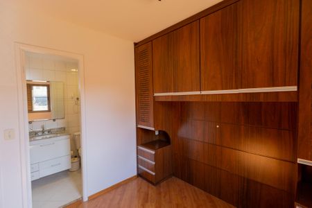 Apartamento à venda com 82m², 3 quartos e 2 vagas Apartamento à venda com 82m², 3 quartos e 2 vagas Suíte 1