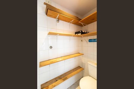 Apartamento à venda com 82m², 3 quartos e 2 vagas Apartamento à venda com 82m², 3 quartos e 2 vagasBanheiro de serviço