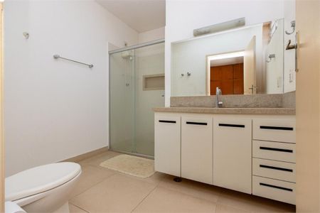 Casa à venda com 300m², 4 quartos e 4 vagas
