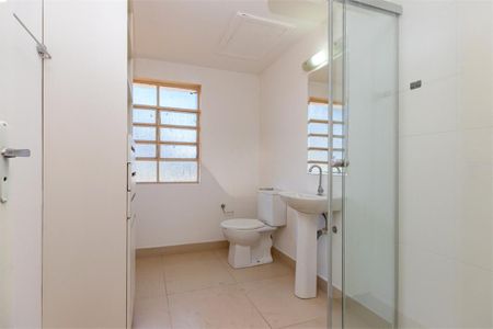 Casa à venda com 300m², 4 quartos e 4 vagas