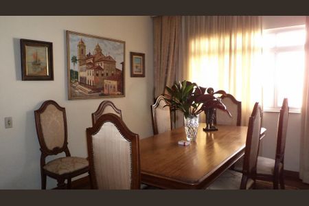 Casa à venda com 8 quartos, 395m² em Vila Campo Grande, São Paulo