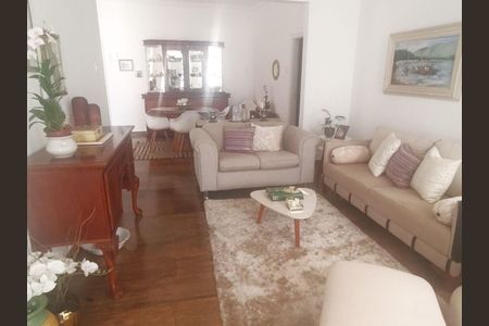 Casa à venda com 300m², 5 quartos e 3 vagas