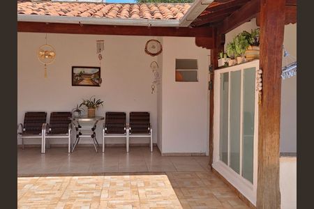 Casa à venda com 300m², 5 quartos e 3 vagas