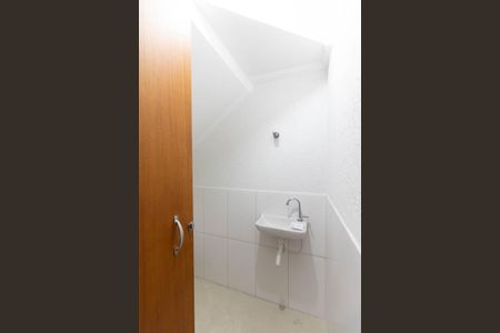 Casa de condomínio à venda com 60m², 2 quartos e 1 vaga Casa de condomínio à venda com 60m², 2 quartos e 1 vagaLavabo