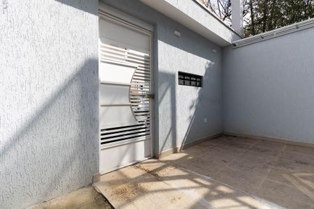 Casa de condomínio à venda com 60m², 2 quartos e 1 vaga Casa de condomínio à venda com 60m², 2 quartos e 1 vagaEntrada