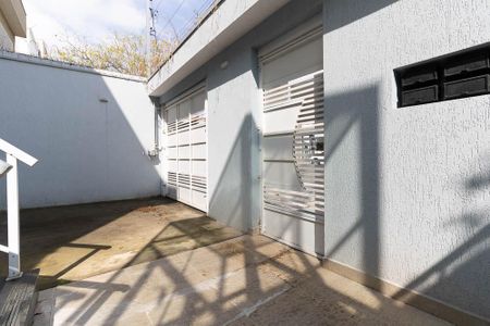 Casa de condomínio à venda com 55m², 2 quartos e 1 vaga Casa de condomínio à venda com 55m², 2 quartos e 1 vagaEntrada