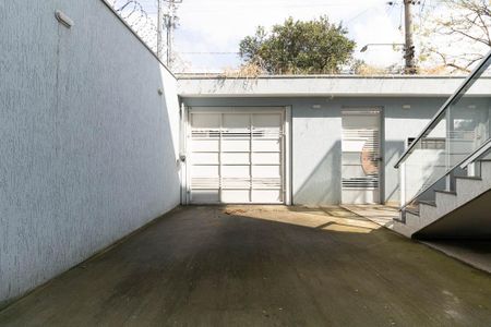Casa de condomínio à venda com 55m², 2 quartos e 1 vaga Casa de condomínio à venda com 55m², 2 quartos e 1 vagaEntrada da Garagem