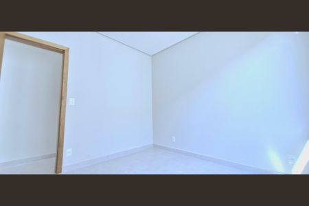 Casa à venda com 100m², 3 quartos e 2 vagas Casa à venda com 100m², 3 quartos e 2 vagasQuarto 1