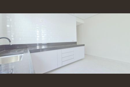 Casa à venda com 100m², 3 quartos e 2 vagas Casa à venda com 100m², 3 quartos e 2 vagasCozinha