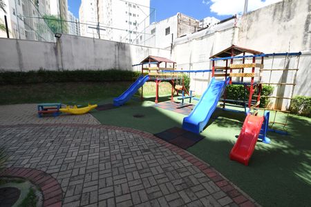 Apartamento à venda com 77m², 2 quartos e 1 vagaÁrea comum - Playground