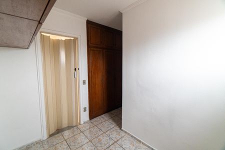 Apartamento para alugar com 76m², 2 quartos e 1 vaga Apartamento para alugar com 76m², 2 quartos e 1 vagaQuarto Reversível/Serviço