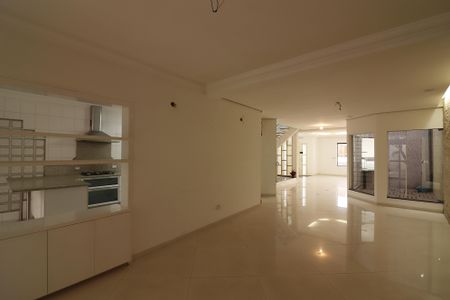 Casa de condomínio à venda com 642m², 3 quartos e 6 vagasSala 2