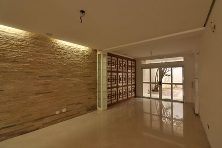 Casa de condomínio à venda com 642m², 3 quartos e 6 vagasSala 2