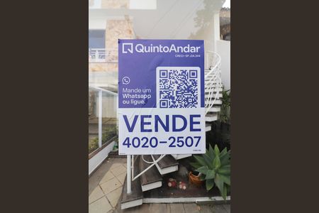 Casa de condomínio à venda com 642m², 3 quartos e 6 vagasPlaca