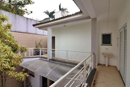 Casa de condomínio à venda com 642m², 3 quartos e 6 vagasSuíte 2 Sacada