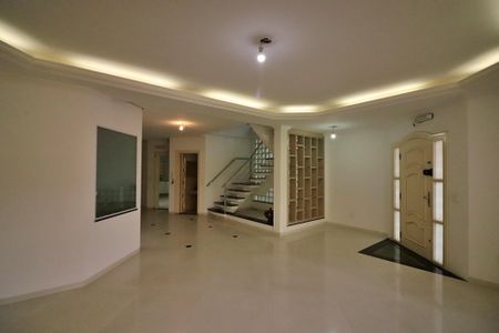 Casa de condomínio à venda com 642m², 3 quartos e 6 vagasSala 