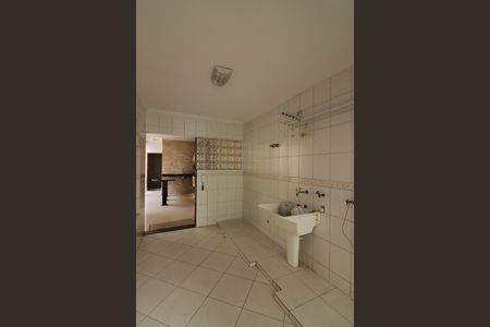 Casa de condomínio à venda com 642m², 3 quartos e 6 vagasÁrea de Serviço