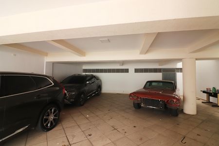 Casa de condomínio à venda com 642m², 3 quartos e 6 vagasGaragem