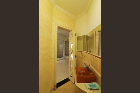 Casa de condomínio à venda com 642m², 3 quartos e 6 vagasLavabo