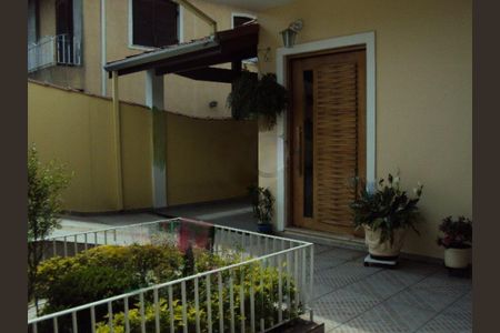 Casa à venda com 230m², 3 quartos e 4 vagas