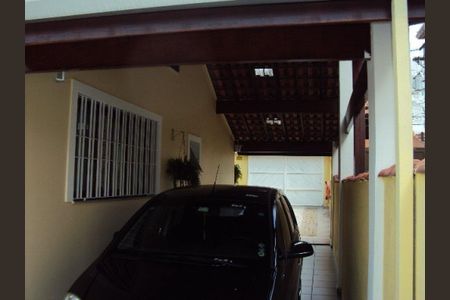 Casa à venda com 230m², 3 quartos e 4 vagas