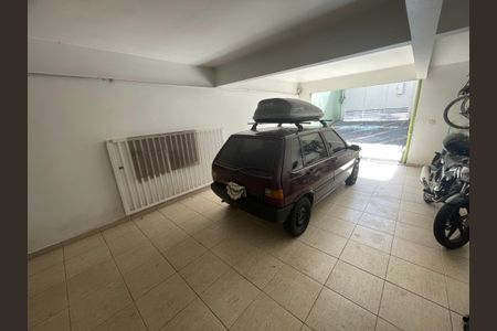 Casa à venda com 220m², 3 quartos e 5 vagas Casa à venda com 220m², 3 quartos e 5 vagasGaragem