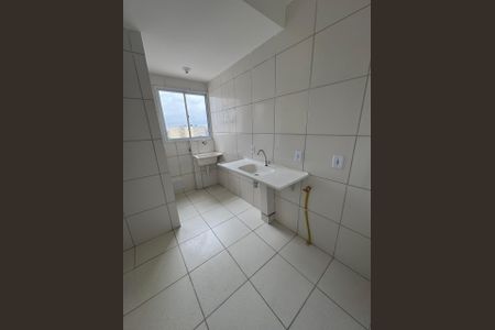 Apartamento para alugar com 48m², 2 quartos e 1 vaga Apartamento para alugar com 48m², 2 quartos e 1 vagaCozinha e Área de Serviço