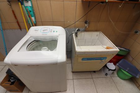 Casa para alugar com 100m², 2 quartos e sem vagaÁrea de Serviço