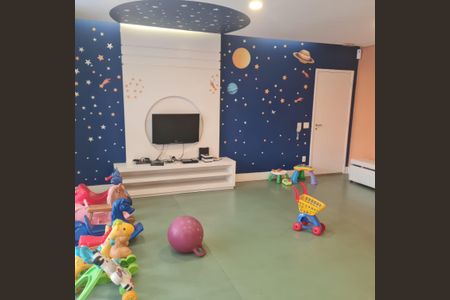 Apartamento à venda com 107m², 3 quartos e 2 vagas Apartamento à venda com 107m², 3 quartos e 2 vagasÁrea comum - Playground