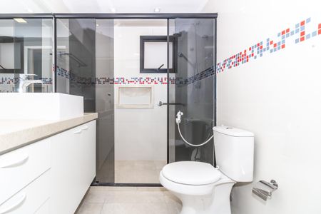 Apartamento à venda com 126m², 4 quartos e 2 vagas Apartamento à venda com 126m², 4 quartos e 2 vagasBanheiro da Suíte 3