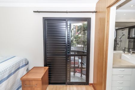 Apartamento à venda com 126m², 4 quartos e 2 vagas Apartamento à venda com 126m², 4 quartos e 2 vagasSuíte 3