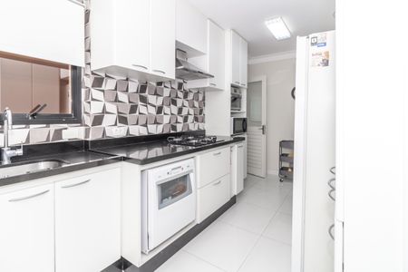 Apartamento à venda com 126m², 4 quartos e 2 vagas Apartamento à venda com 126m², 4 quartos e 2 vagasCozinha