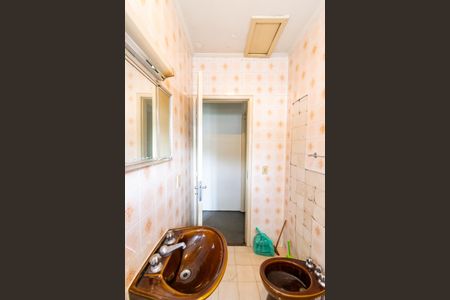 Casa à venda com 180m², 4 quartos e 2 vagas Casa à venda com 180m², 4 quartos e 2 vagasBanheiro Social 1