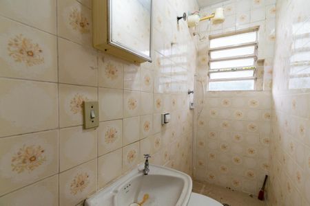 Casa à venda com 180m², 4 quartos e 2 vagas Casa à venda com 180m², 4 quartos e 2 vagasEdícula