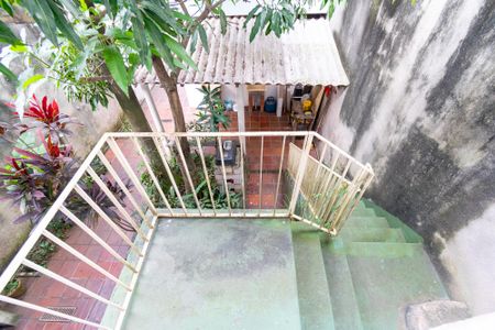 Casa à venda com 180m², 4 quartos e 2 vagas Casa à venda com 180m², 4 quartos e 2 vagasEdícula