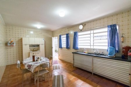 Casa à venda com 180m², 4 quartos e 2 vagas Casa à venda com 180m², 4 quartos e 2 vagasCozinha
