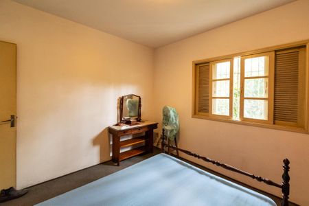 Casa à venda com 180m², 4 quartos e 2 vagas Casa à venda com 180m², 4 quartos e 2 vagasQuarto 2