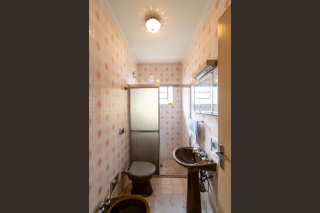 Casa à venda com 180m², 4 quartos e 2 vagas Casa à venda com 180m², 4 quartos e 2 vagasBanheiro da Suíte