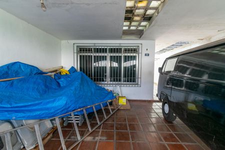 Casa à venda com 180m², 4 quartos e 2 vagas Casa à venda com 180m², 4 quartos e 2 vagasGaragem