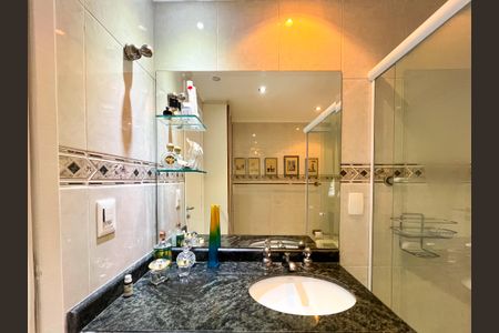 Apartamento à venda com 110m², 2 quartos e 3 vagas Apartamento à venda com 110m², 2 quartos e 3 vagasBanheiro Social