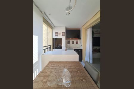 Apartamento à venda com 133m², 3 quartos e 3 vagas Apartamento à venda com 133m², 3 quartos e 3 vagasVaranda