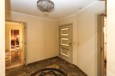 Apartamento à venda com 560m², 4 quartos e 5 vagas Apartamento à venda com 560m², 4 quartos e 5 vagashall de entrada