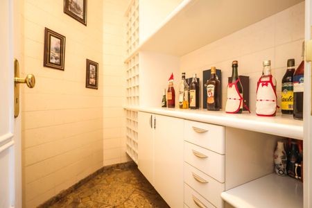 Apartamento à venda com 560m², 4 quartos e 5 vagas Apartamento à venda com 560m², 4 quartos e 5 vagasSala de Jogos