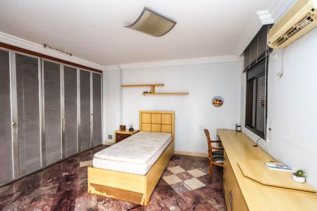 Apartamento à venda com 560m², 4 quartos e 5 vagas Apartamento à venda com 560m², 4 quartos e 5 vagasSuíte 3